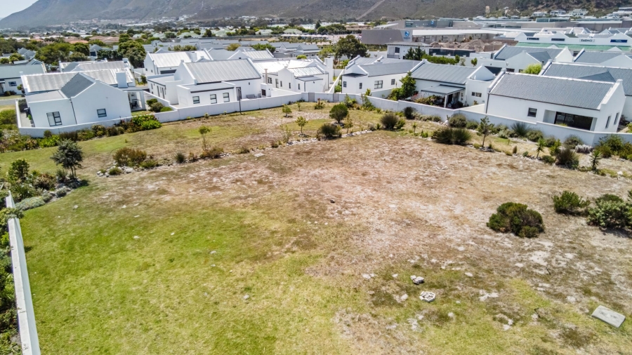 3 Bedroom Property for Sale in Sandbaai Western Cape